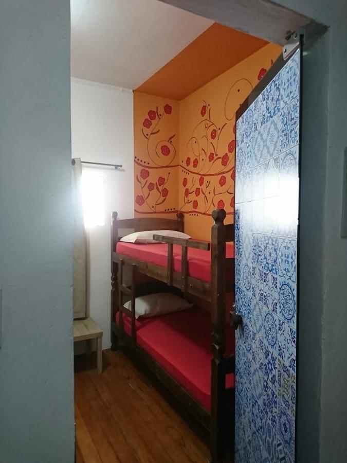 Hostel Calabria Na Vila Madalena Junto A Alegria Da Vila Сан-Паулу Екстер'єр фото