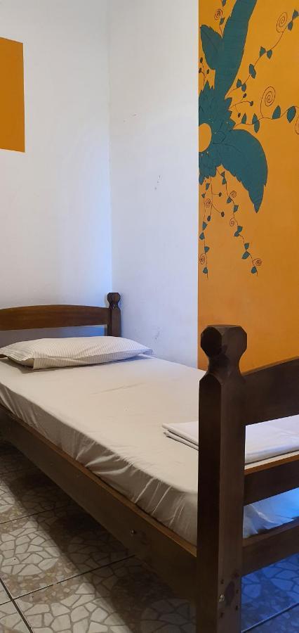 Hostel Calabria Na Vila Madalena Junto A Alegria Da Vila Сан-Паулу Екстер'єр фото