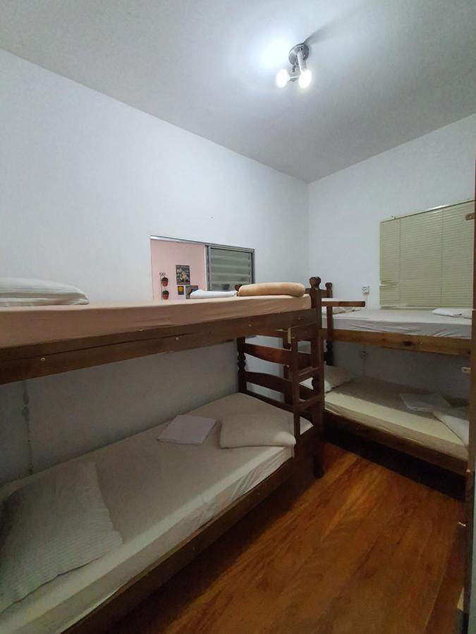 Hostel Calabria Na Vila Madalena Junto A Alegria Da Vila Сан-Паулу Екстер'єр фото