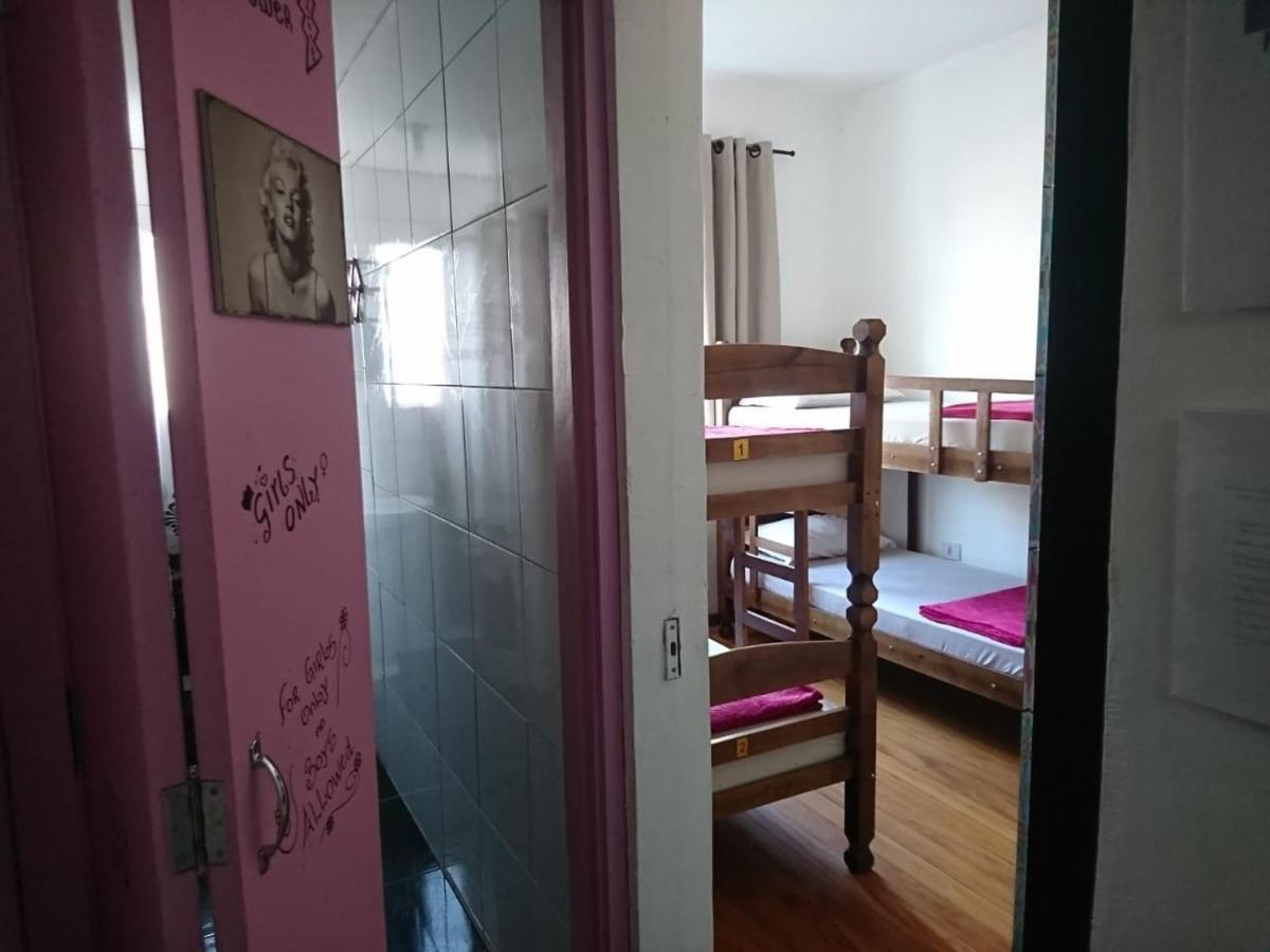 Hostel Calabria Na Vila Madalena Junto A Alegria Da Vila Сан-Паулу Екстер'єр фото