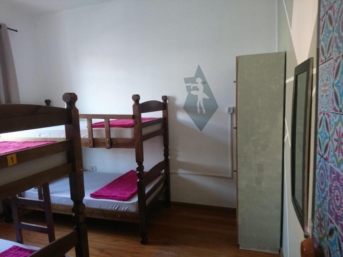 Hostel Calabria Na Vila Madalena Junto A Alegria Da Vila Сан-Паулу Екстер'єр фото